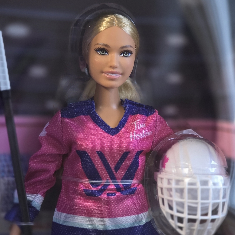 Barbie Tim Hortons Collector Mattel Pink Hockey Doll